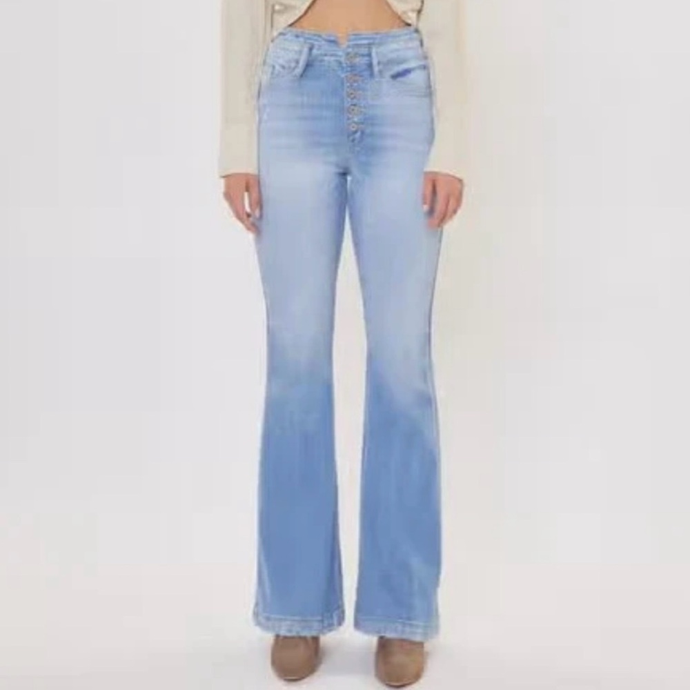 KanCan High-Rise “Curvy” Flare Jeans - Picture 7 of 8